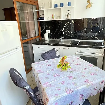 Appartement Place Square 21 *