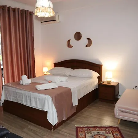 Place Square 21 アパート