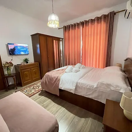 Place Square 21 アパート