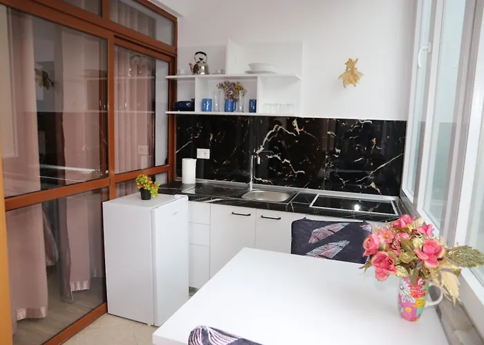 Place Square 21 ティラナ